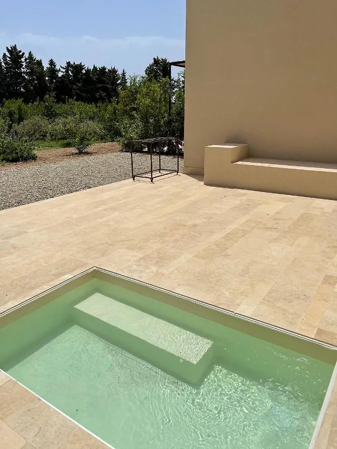 Chiusa Di Carlo Agriturismo Avola 0*,