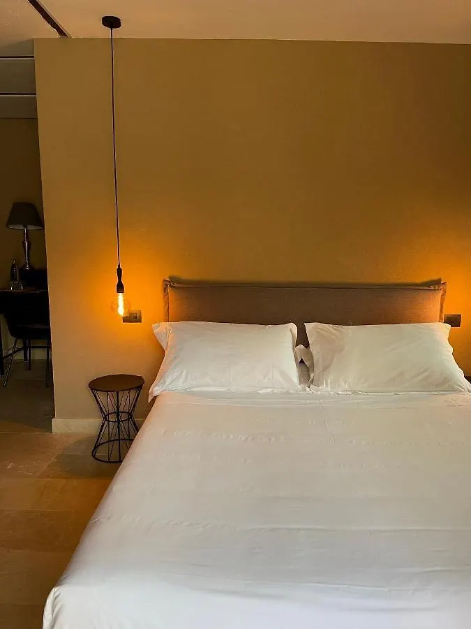 Chiusa Di Carlo Agriturismo Avola 0*,  Italie