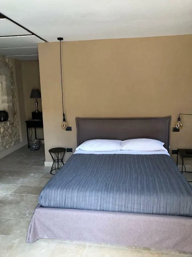 Chiusa Di Carlo Agriturismo Avola